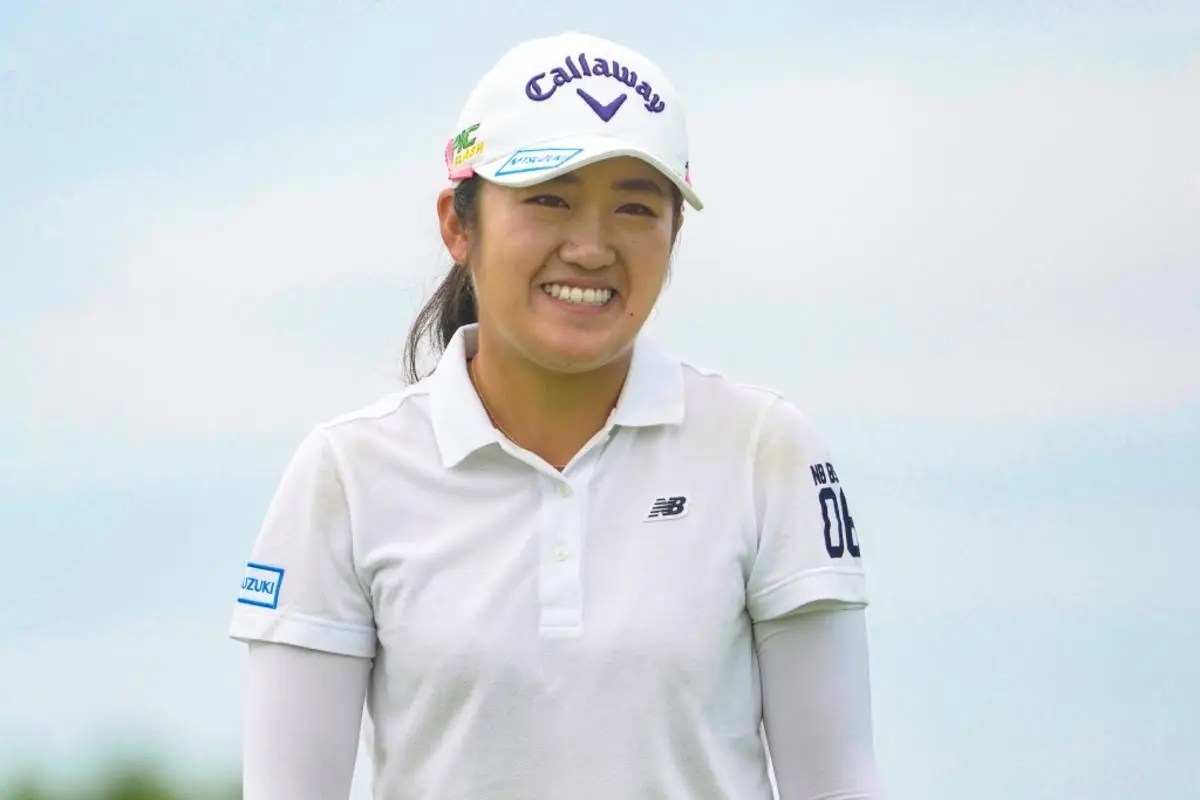 稲見萌寧のコーチはキャディーにつくことがある！通っている大学は？