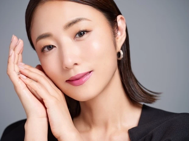 知名度・実力・好感度も完璧！美容法にも注目のMEGUMIプロフィール