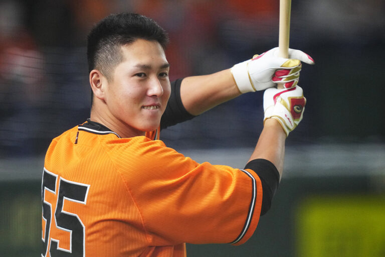 秋広優人はハーフ？身長200m超えって本当？気になる生い立ちも